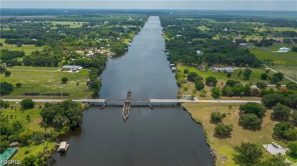 75 Ft Denaud Bridge Way Labelle FL 33935
