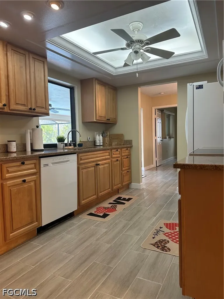 1406 SE 22nd Street Cape Coral FL 33990