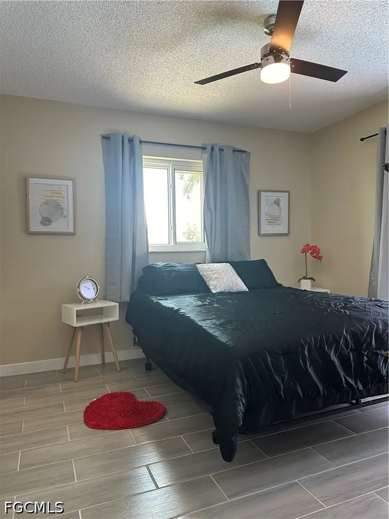 1406 SE 22nd Street Cape Coral FL 33990