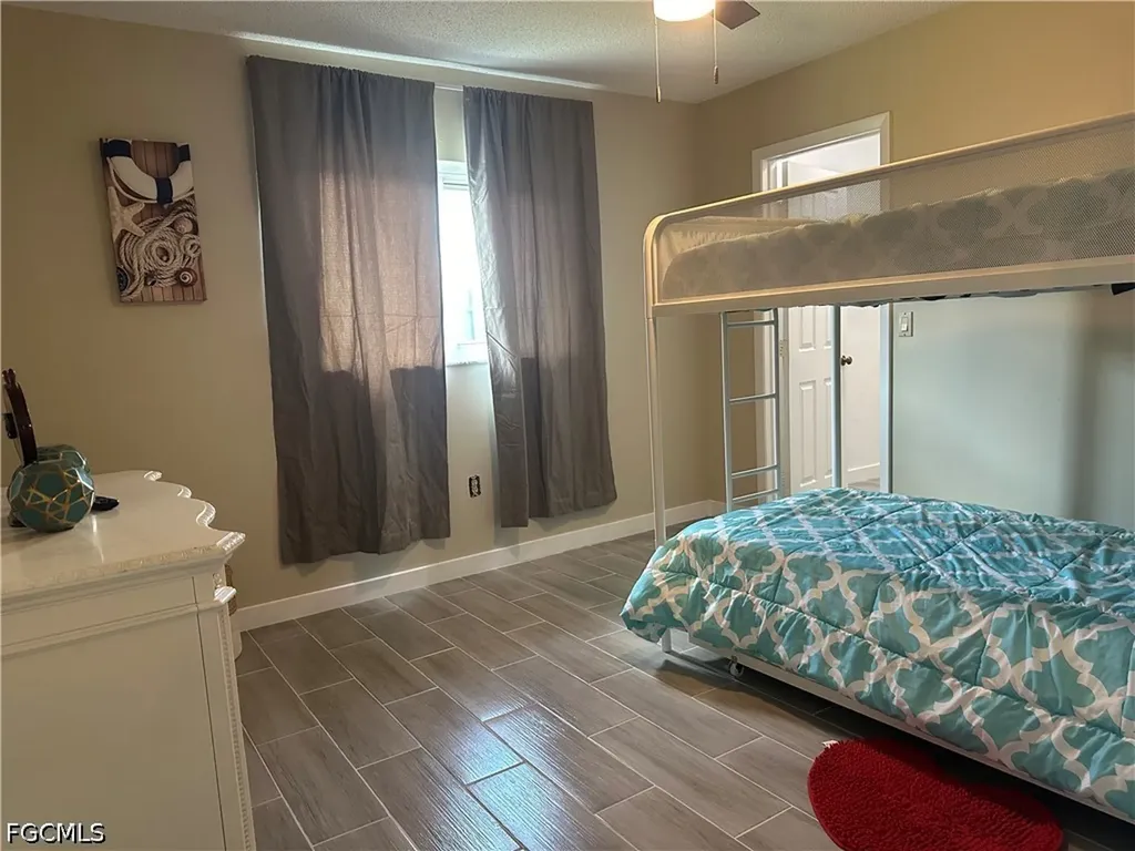1406 SE 22nd Street Cape Coral FL 33990