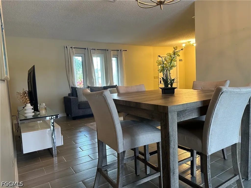 1406 SE 22nd Street Cape Coral FL 33990