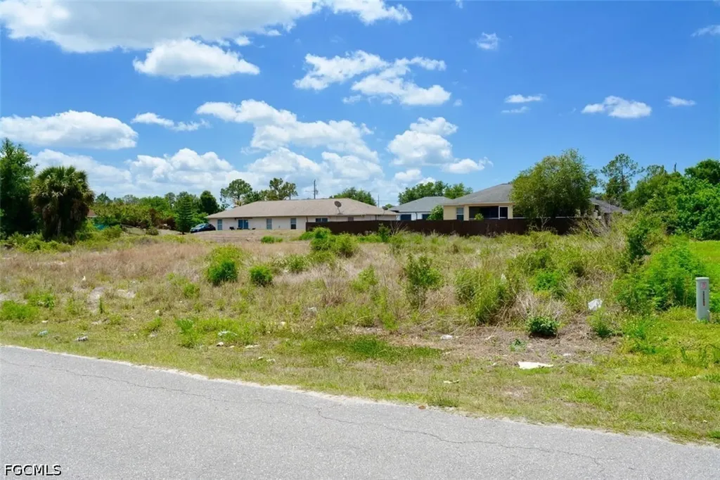4507 27th Street SW Lehigh Acres FL 33973