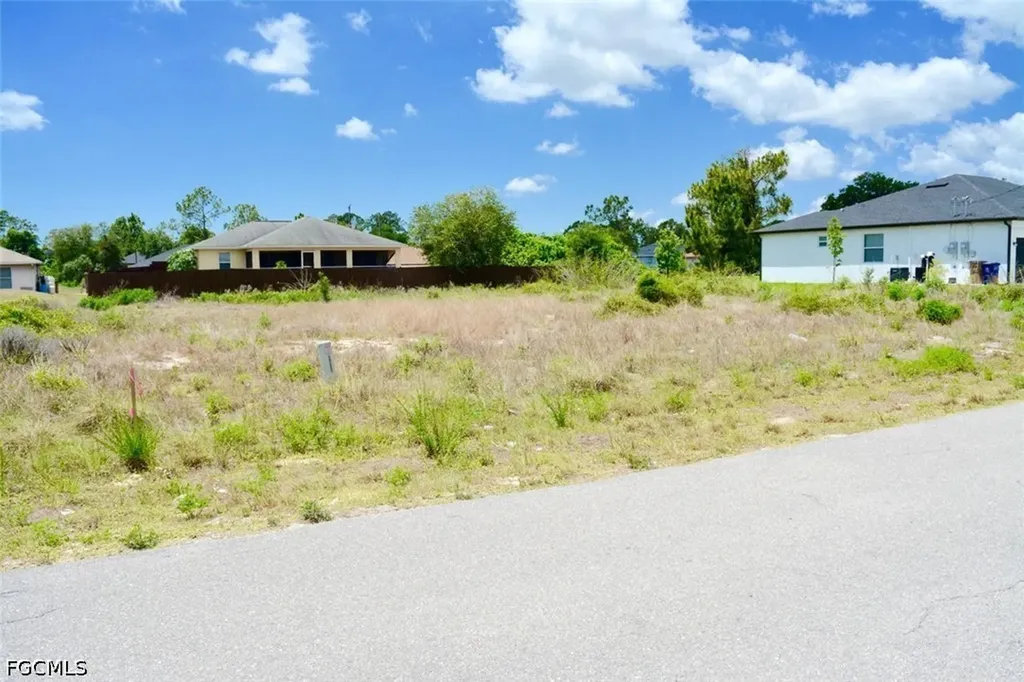 4507 27th Street SW Lehigh Acres FL 33973