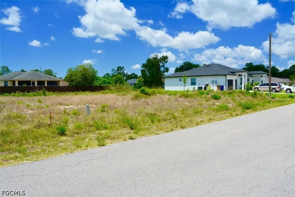 4507 27th Street SW Lehigh Acres FL 33973