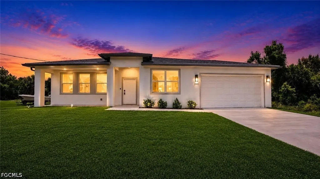 1909 Moore Avenue Lehigh Acres FL 33972