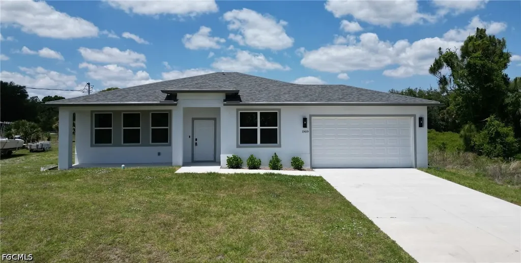 1909 Moore Avenue Lehigh Acres FL 33972