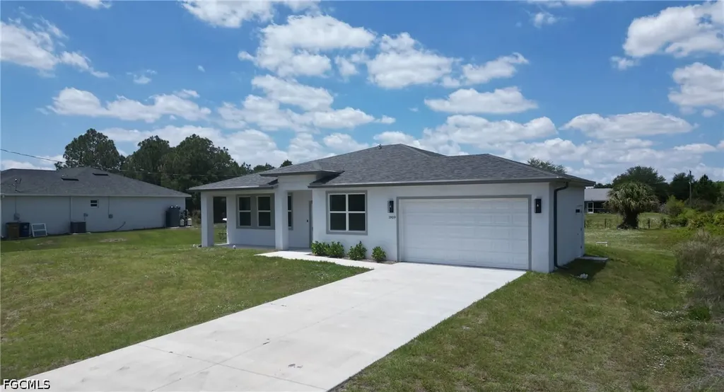 1909 Moore Avenue Lehigh Acres FL 33972