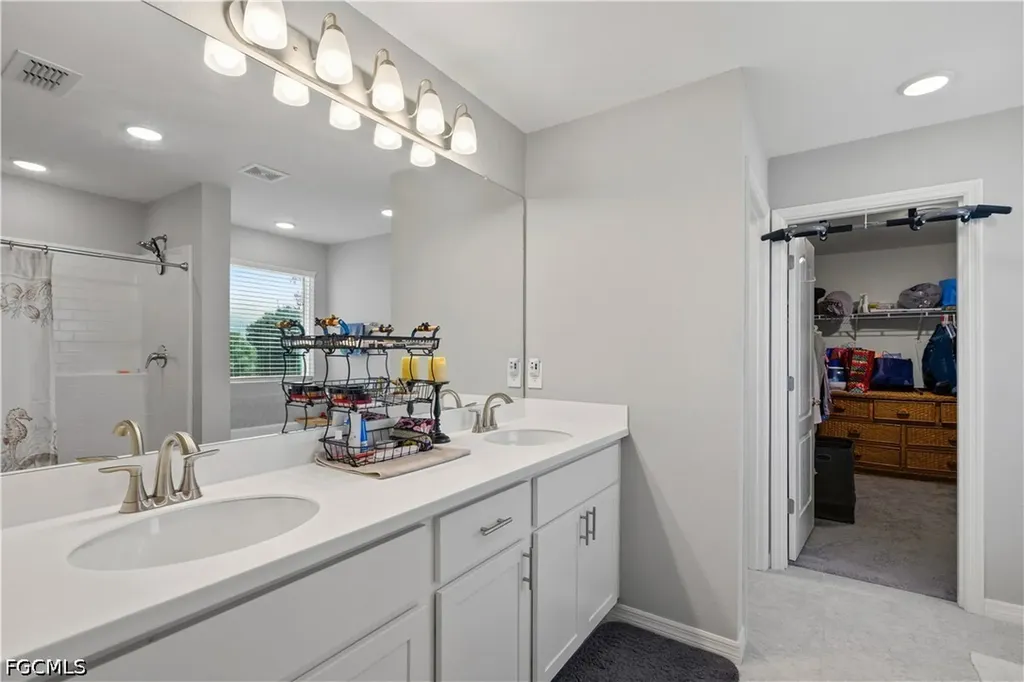 8944 Cascade Price Circle North Fort Myers FL 33917