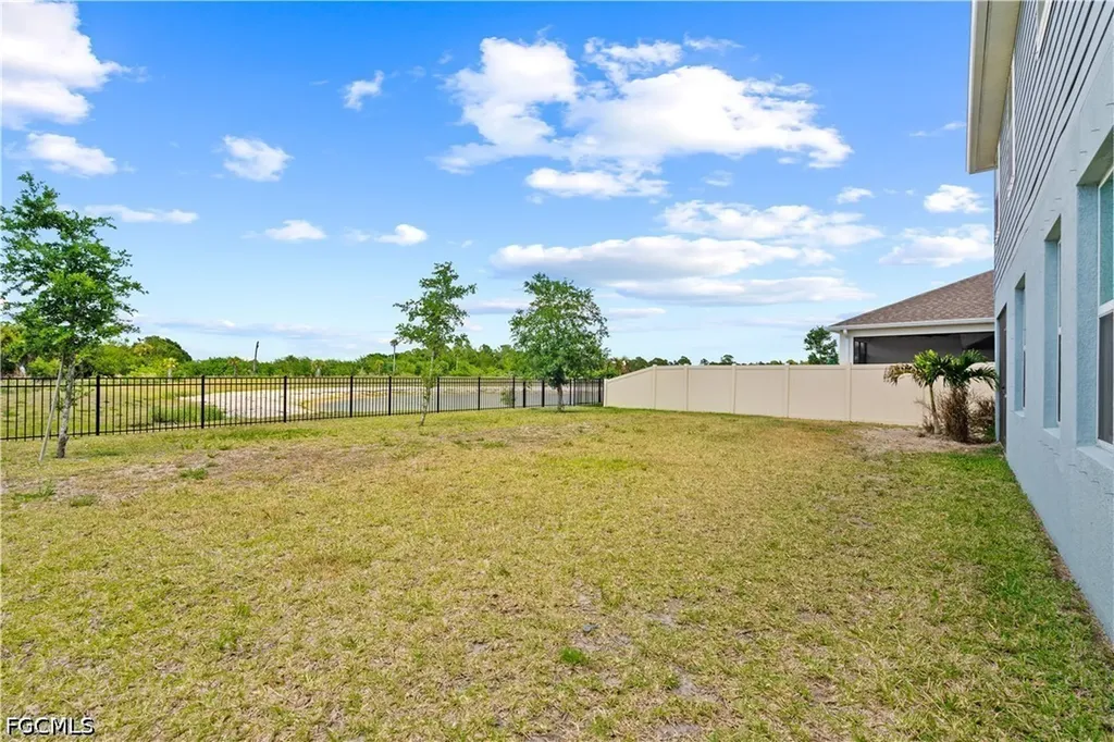 8944 Cascade Price Circle North Fort Myers FL 33917