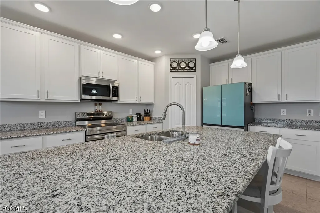 8944 Cascade Price Circle North Fort Myers FL 33917