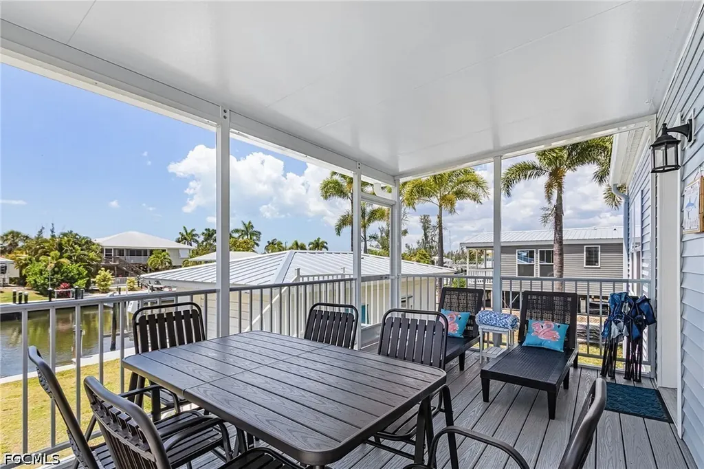 2697 Heron Court St. James City FL 33956