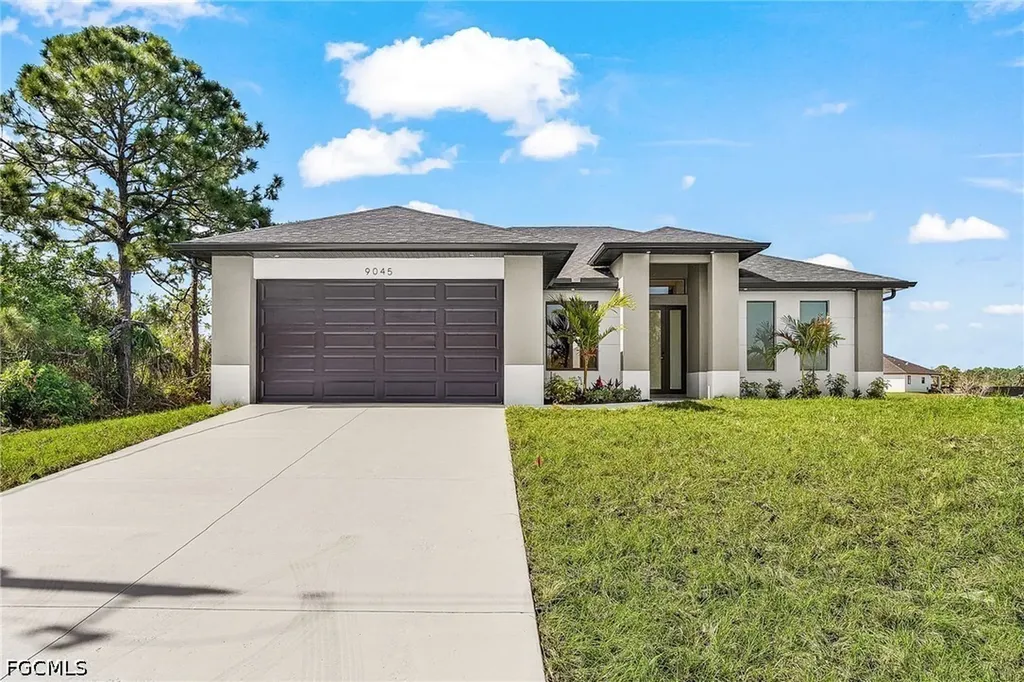 9045 W Broad Circle Labelle FL 33935