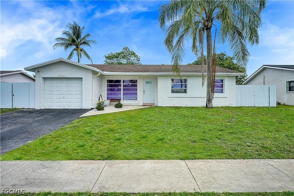 8641 NW 8th Street Pembroke Pines FL 33024