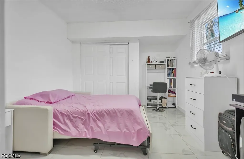 8641 NW 8th Street Pembroke Pines FL 33024