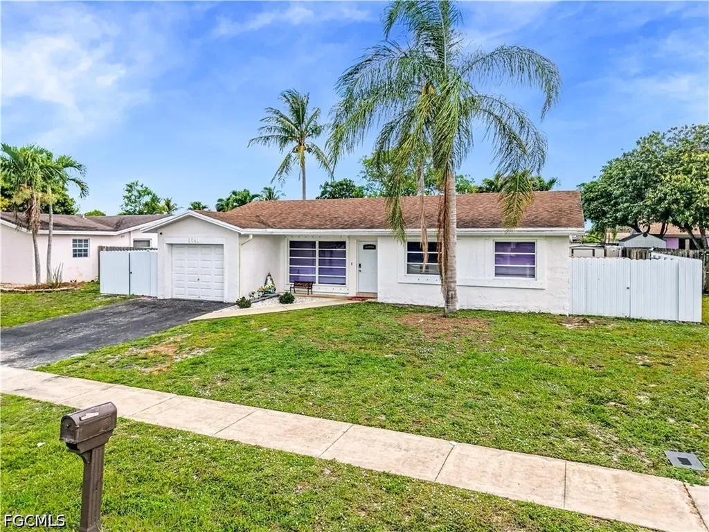 8641 NW 8th Street Pembroke Pines FL 33024