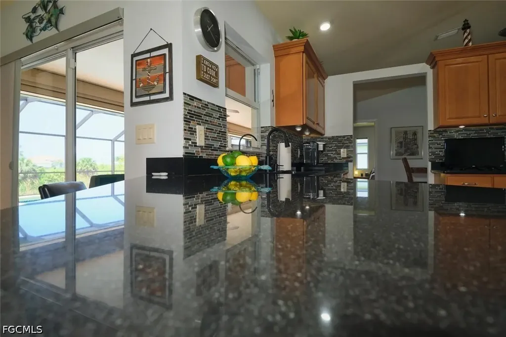 844 NE 6th Avenue Cape Coral FL 33909