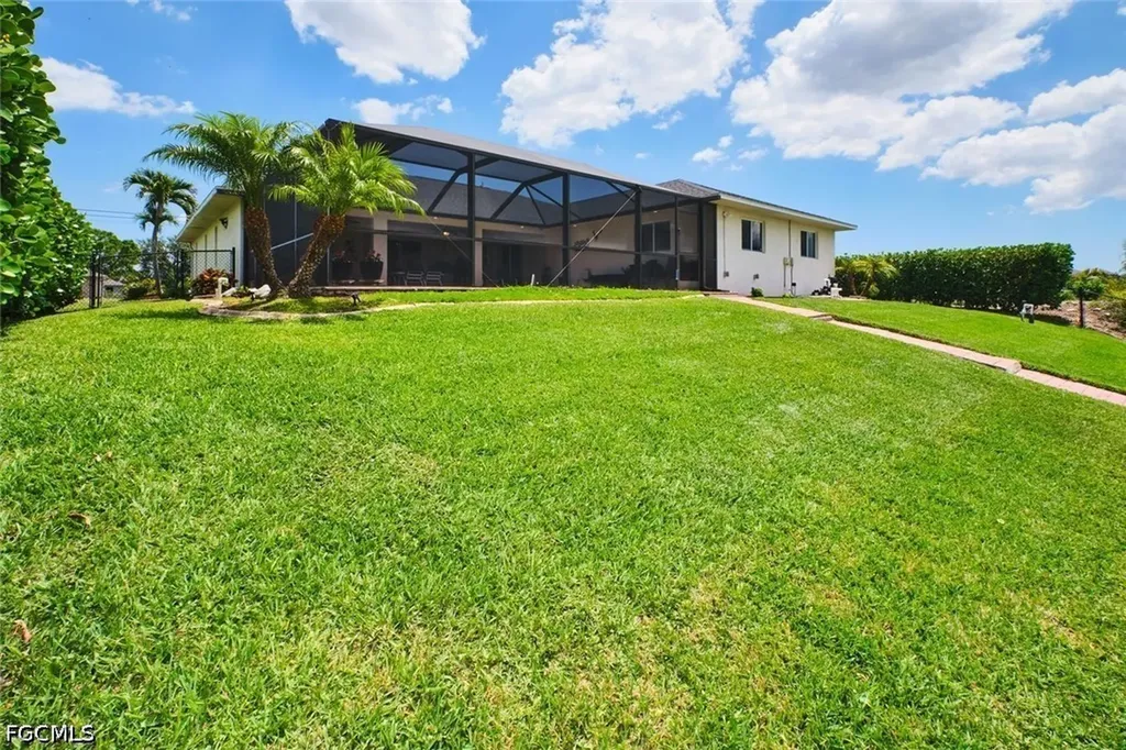 844 NE 6th Avenue Cape Coral FL 33909