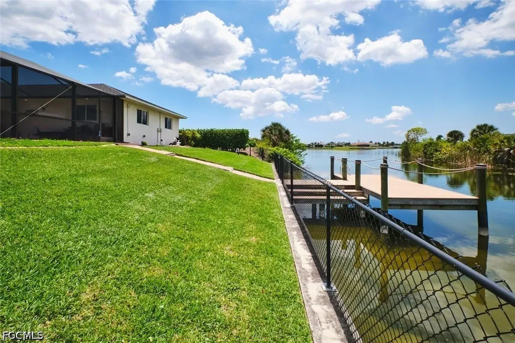 844 NE 6th Avenue Cape Coral FL 33909