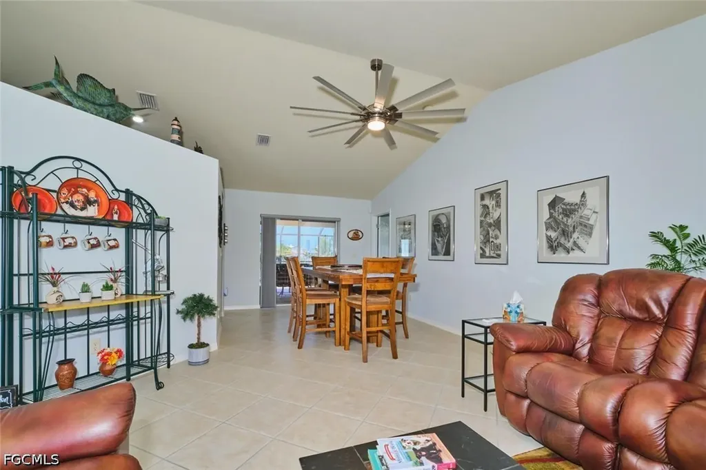 844 NE 6th Avenue Cape Coral FL 33909