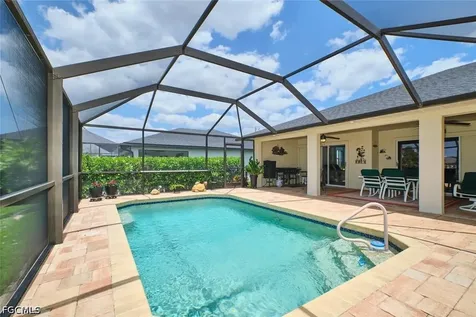 844 NE 6th Avenue Cape Coral FL 33909