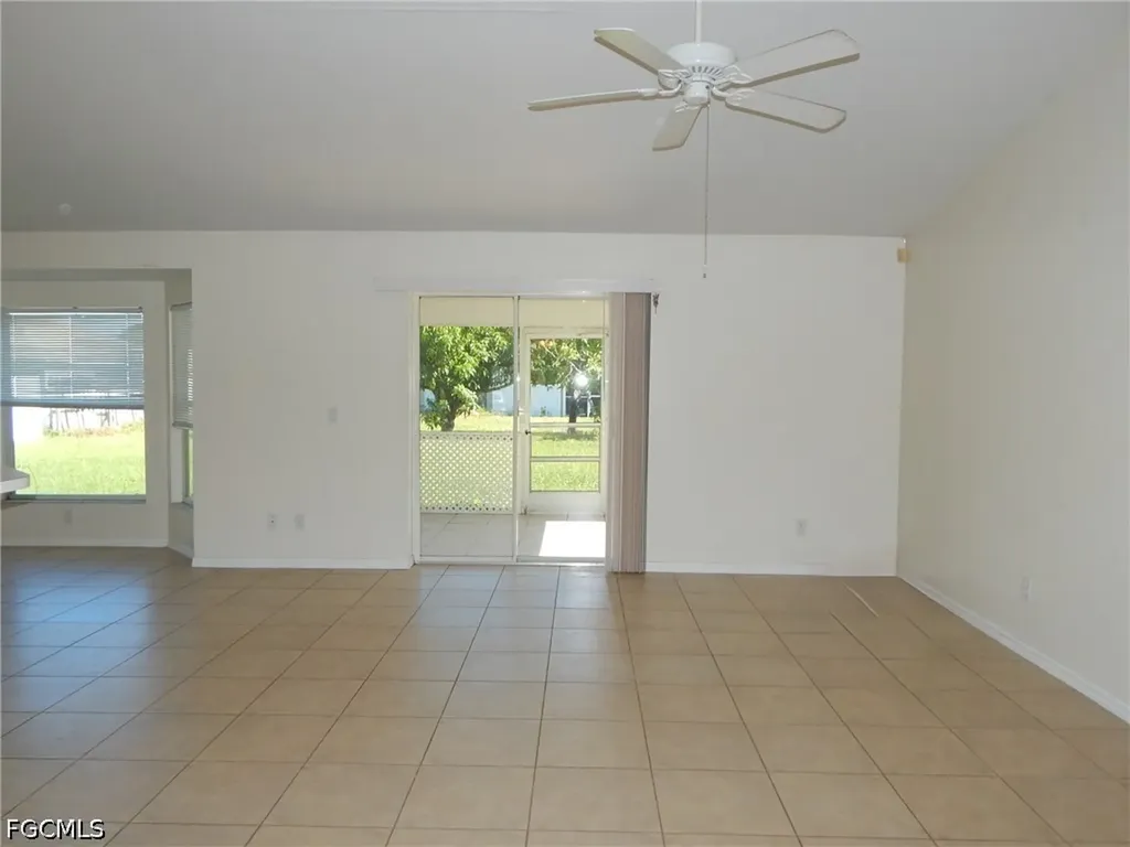 135 SE 29th Street Cape Coral FL 33904