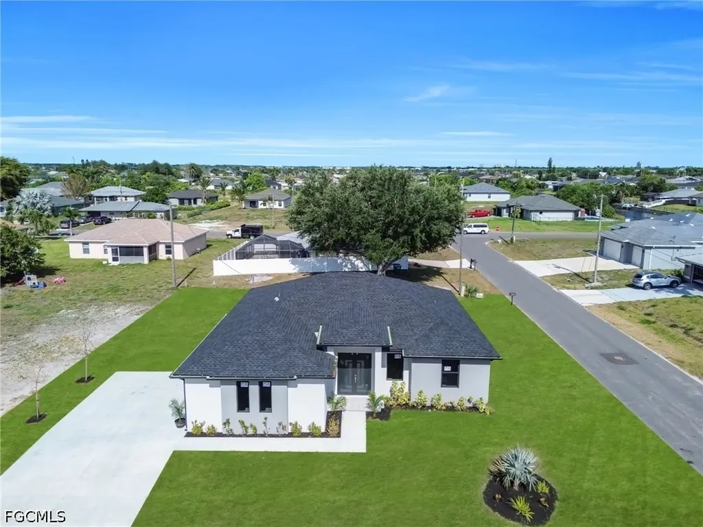 1201 NE 12th Place Cape Coral FL 33909