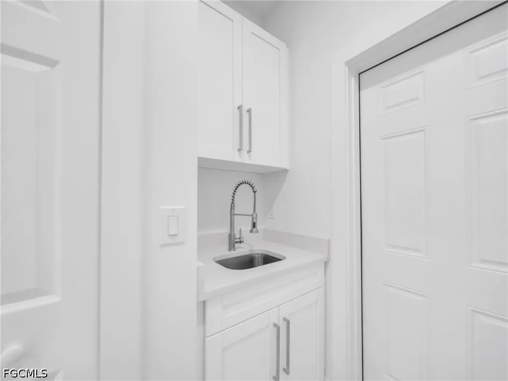 1201 NE 12th Place Cape Coral FL 33909