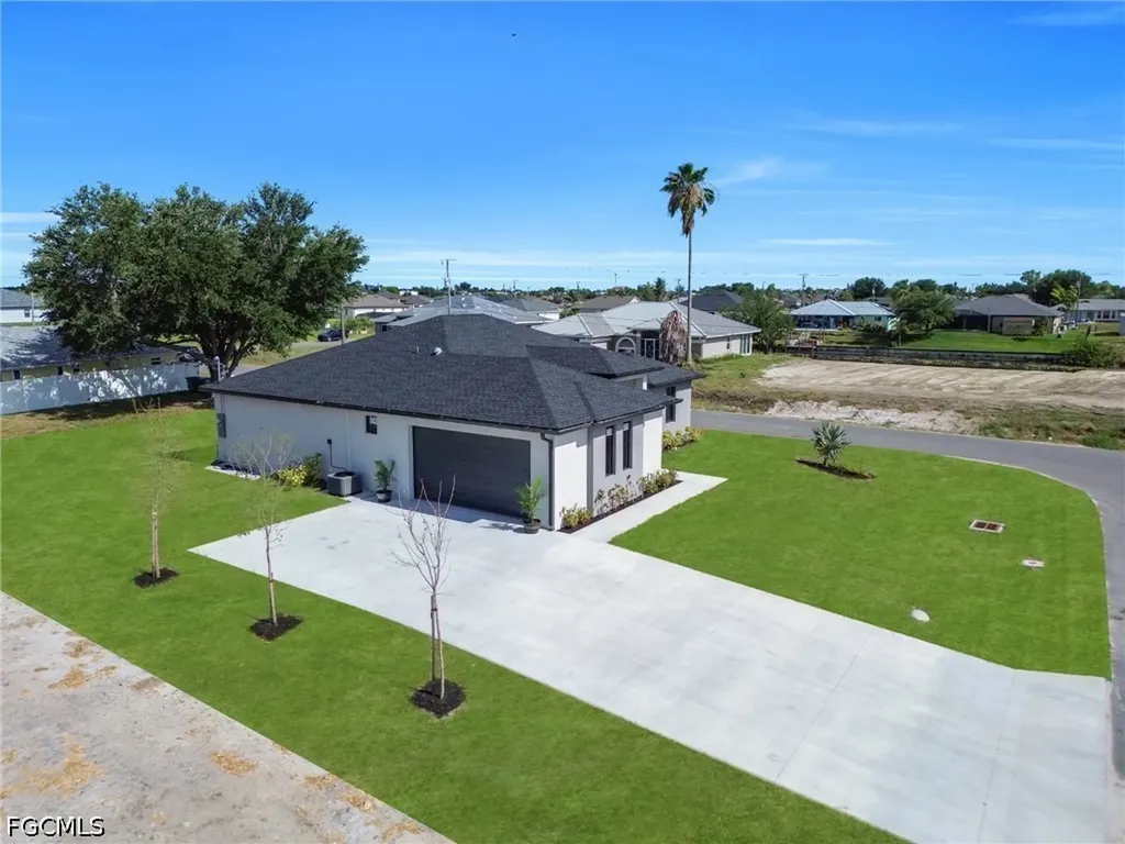 1201 NE 12th Place Cape Coral FL 33909