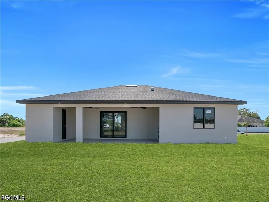 1201 NE 12th Place Cape Coral FL 33909