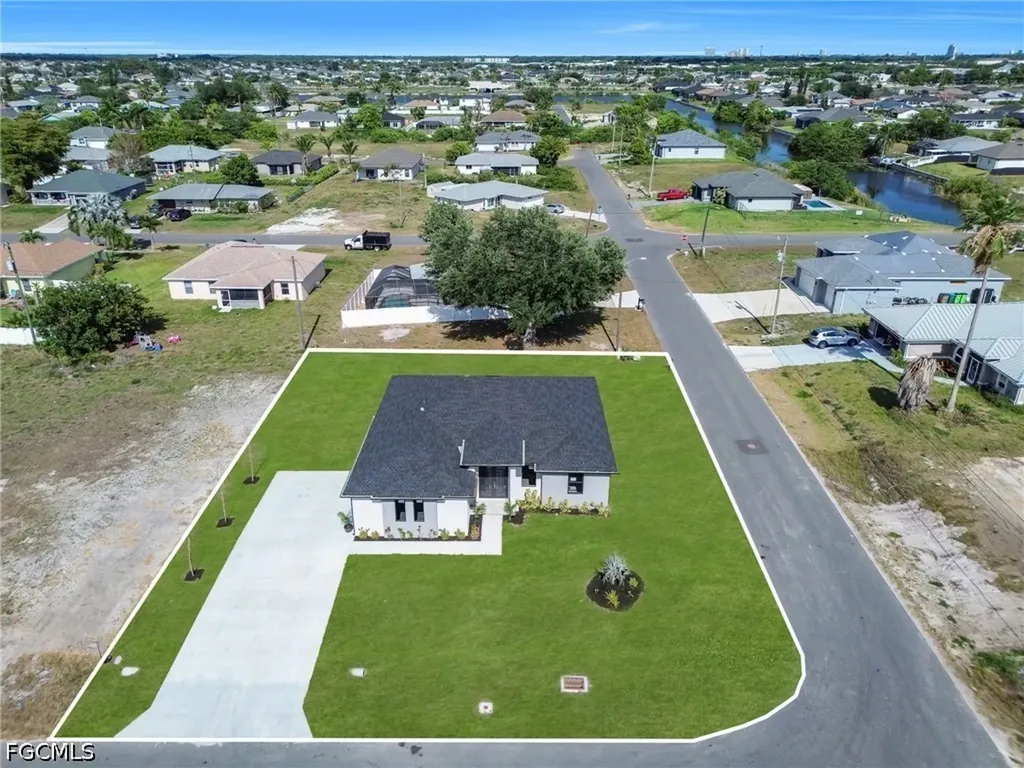 1201 NE 12th Place Cape Coral FL 33909