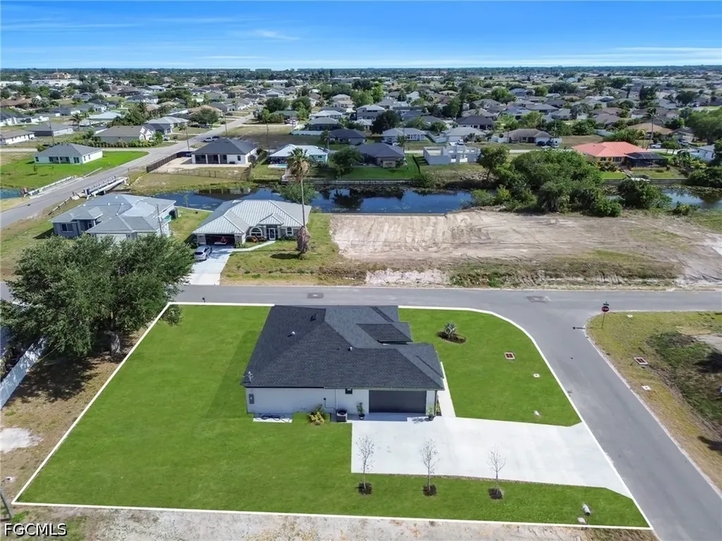 1201 NE 12th Place Cape Coral FL 33909