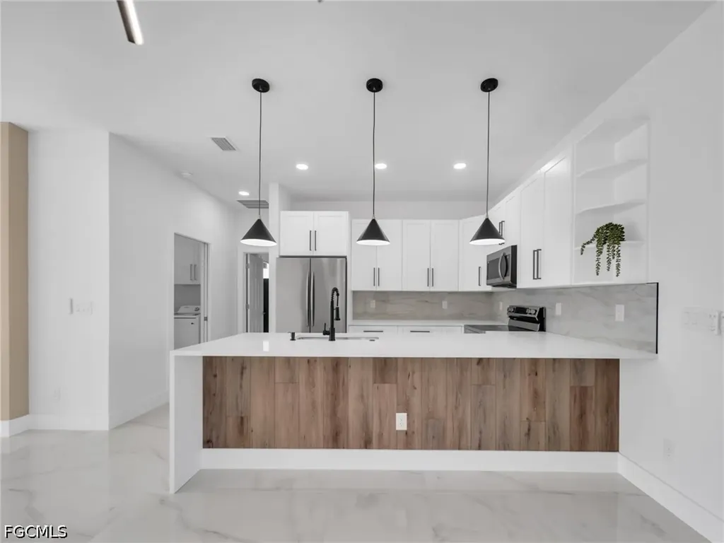 1201 NE 12th Place Cape Coral FL 33909