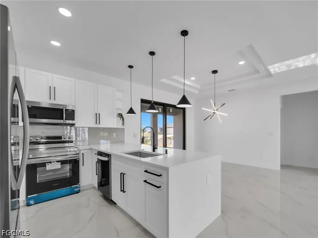 1201 NE 12th Place Cape Coral FL 33909