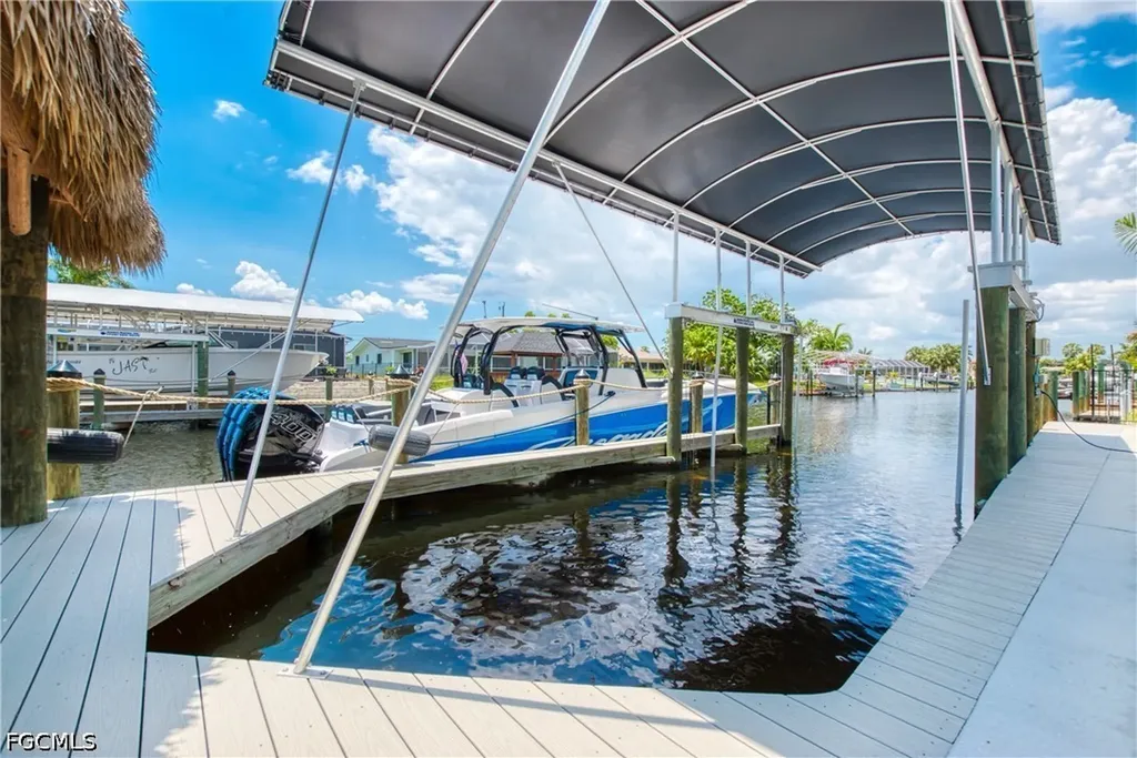 5326 Bayshore Avenue Cape Coral FL 33904