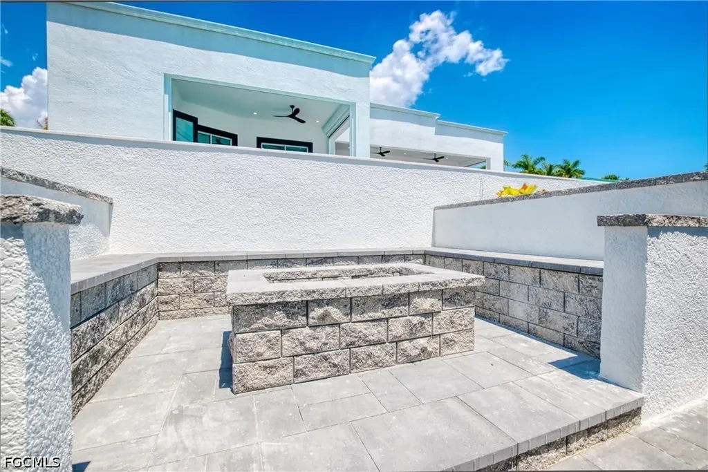 5326 Bayshore Avenue Cape Coral FL 33904