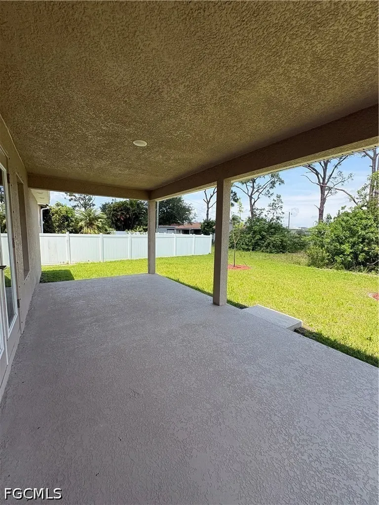 2745 NW 4th Terrace Cape Coral FL 33993