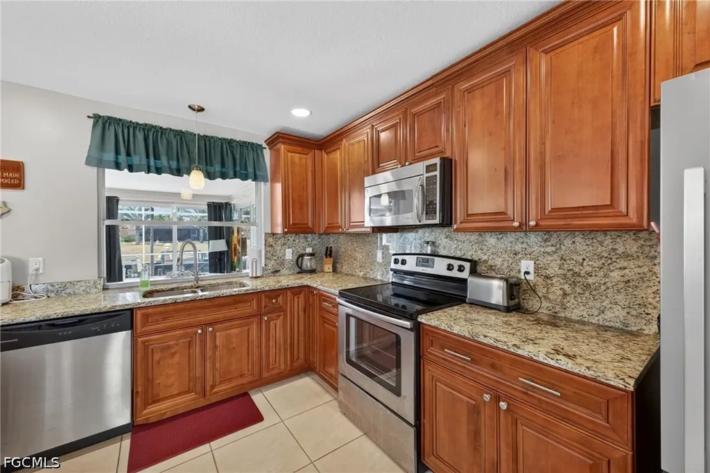1314 Shelby Parkway Cape Coral FL 33904