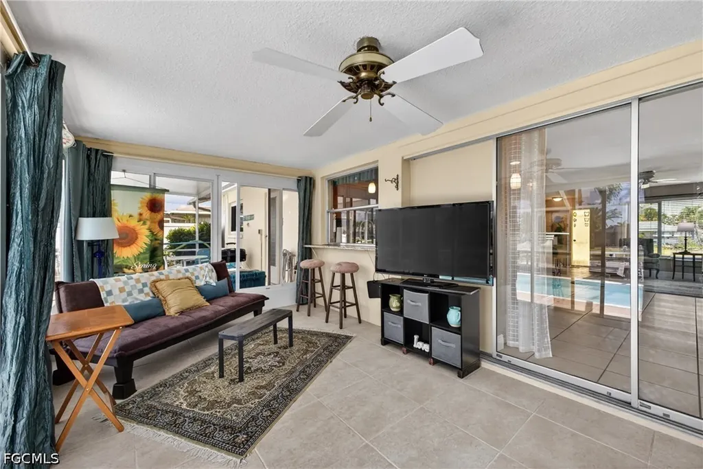1314 Shelby Parkway Cape Coral FL 33904