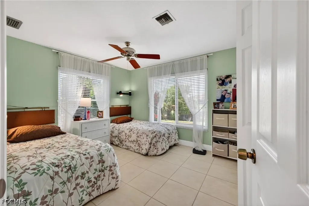 1314 Shelby Parkway Cape Coral FL 33904