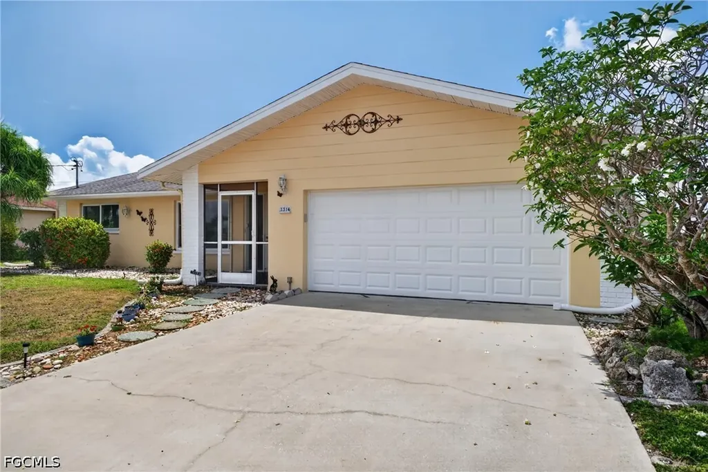1314 Shelby Parkway Cape Coral FL 33904