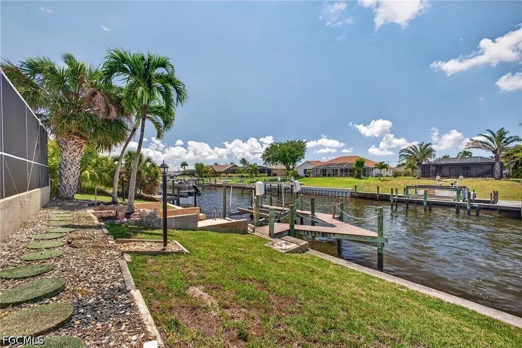 1314 Shelby Parkway Cape Coral FL 33904