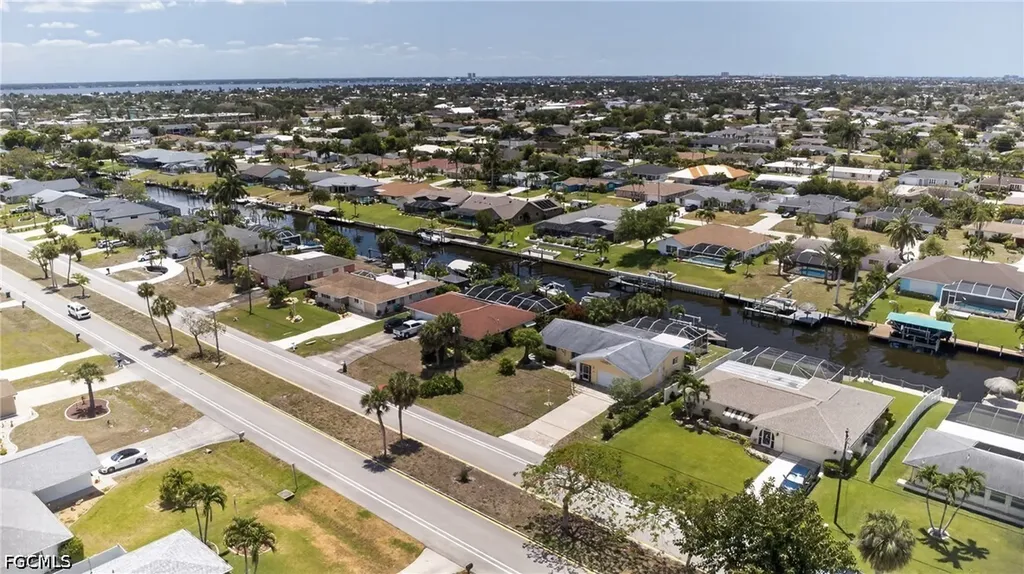 1314 Shelby Parkway Cape Coral FL 33904