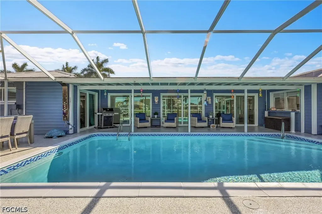 1221 SE 43rd Terrace Cape Coral FL 33904