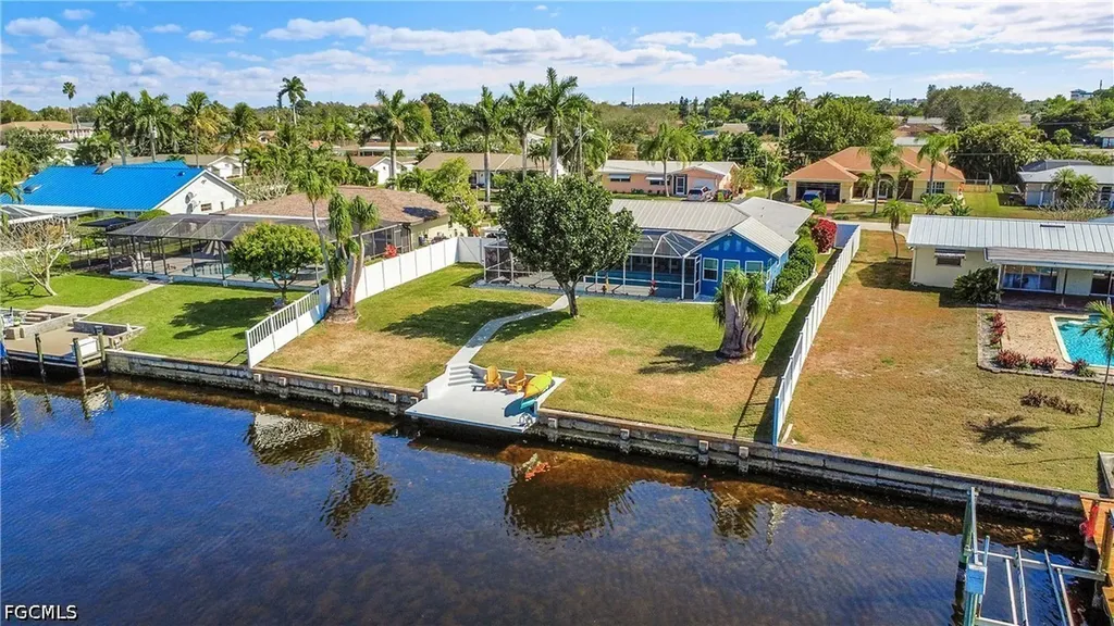 1221 SE 43rd Terrace Cape Coral FL 33904