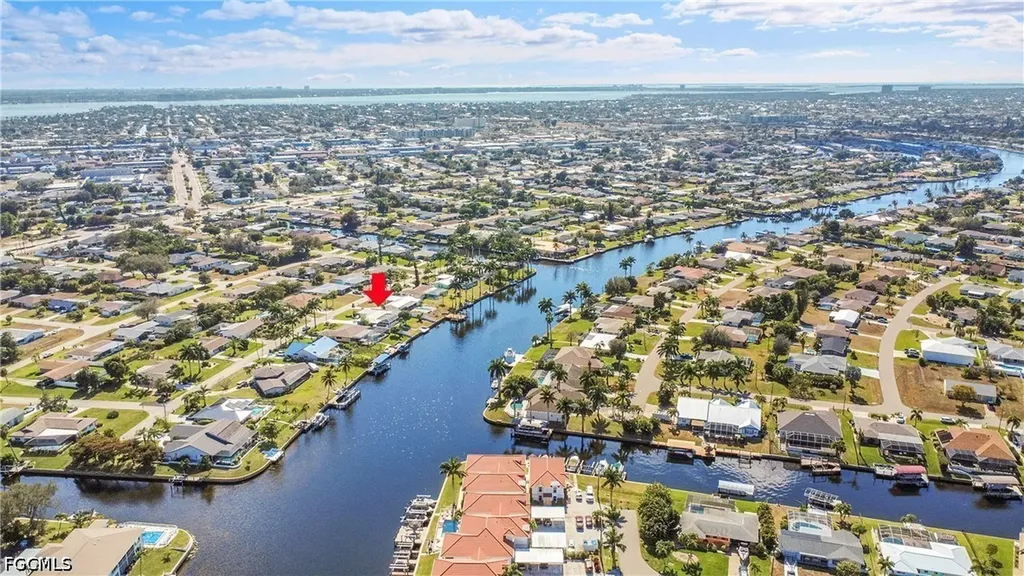 1221 SE 43rd Terrace Cape Coral FL 33904
