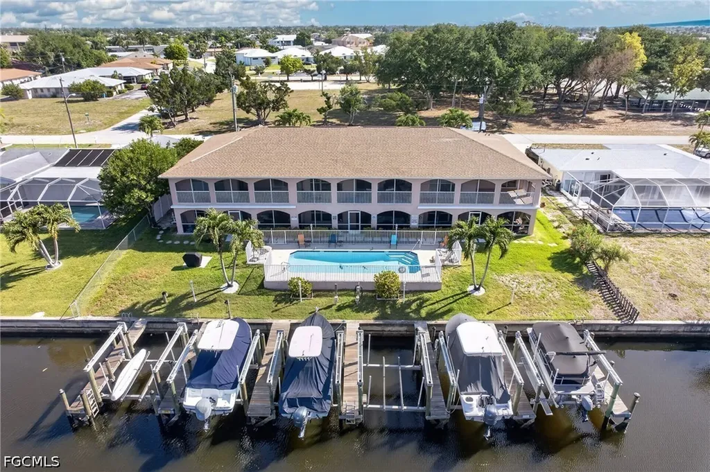 1308 SE 42nd Street Cape Coral FL 33904