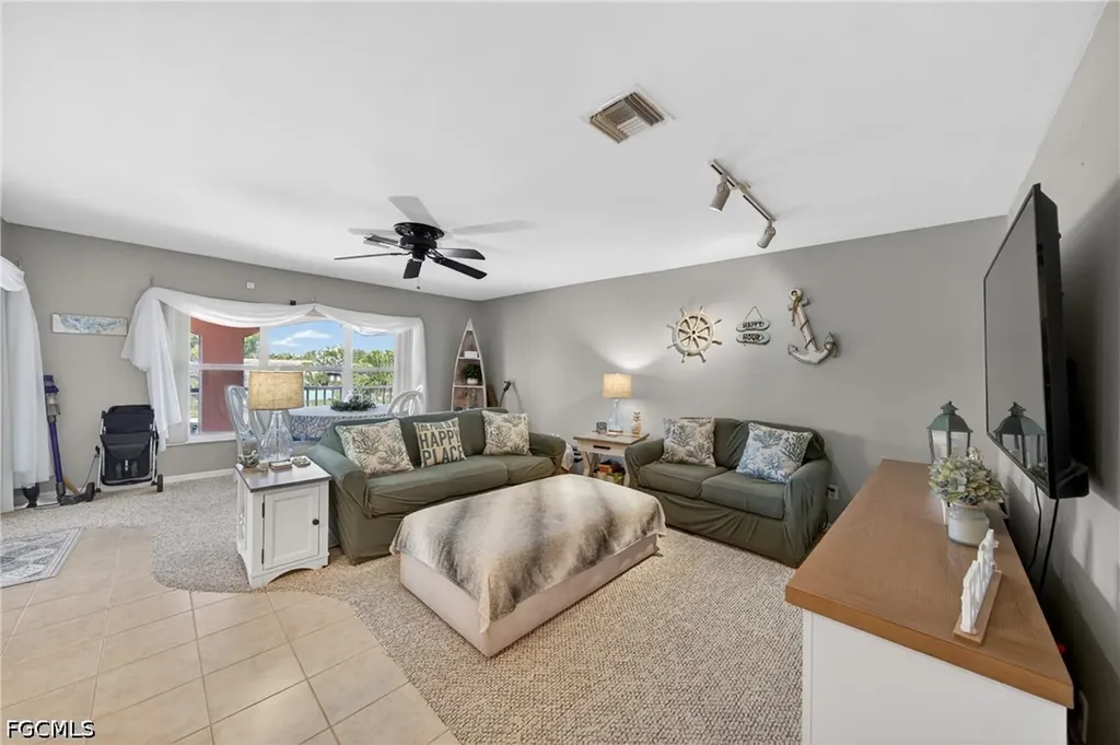 1308 SE 42nd Street Cape Coral FL 33904