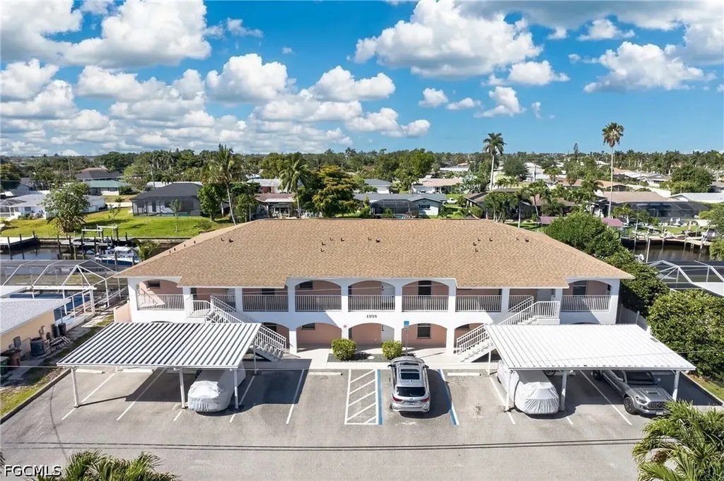 1308 SE 42nd Street Cape Coral FL 33904