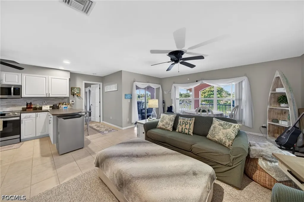 1308 SE 42nd Street Cape Coral FL 33904