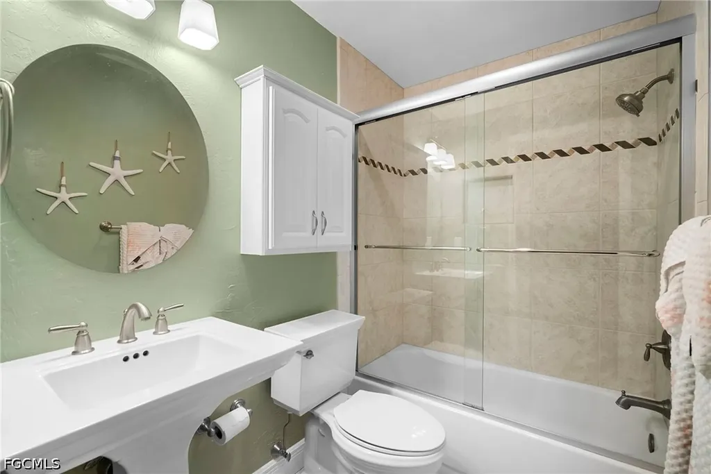5688 Arvine Circle Fort Myers FL 33919